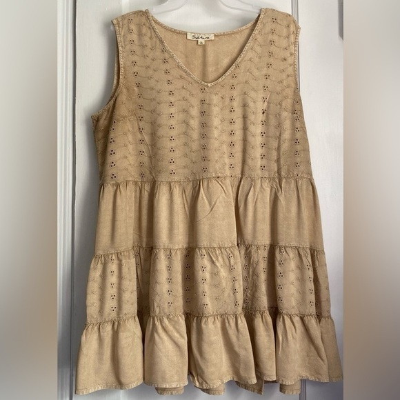 Solitaire Tan Brown Boho Eyelet Tiered Sleeveless Tank Top Shirt, Size: Large - Picture 2 of 10